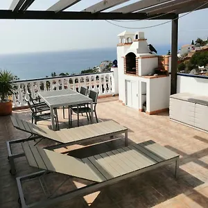 Plaza Cadiz 10 Villa Nerja